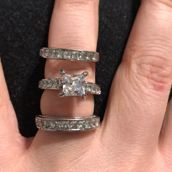 Ring Set - Picture 3 of 4